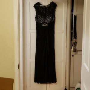 XSCAPE Black Lace Prom/Gala Gown